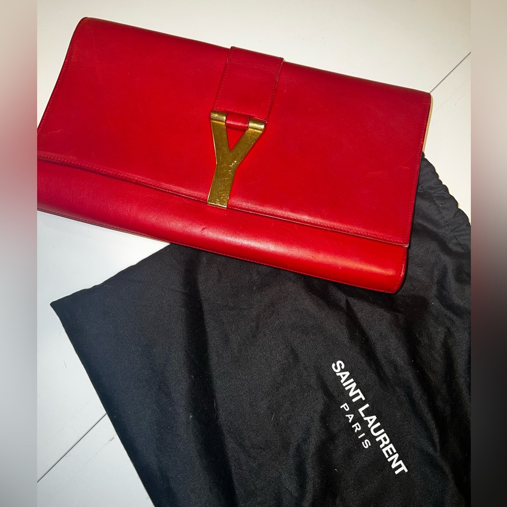 Authentic Yves Saint Laurent Calfskin Classic Y Ligne Clutched RED